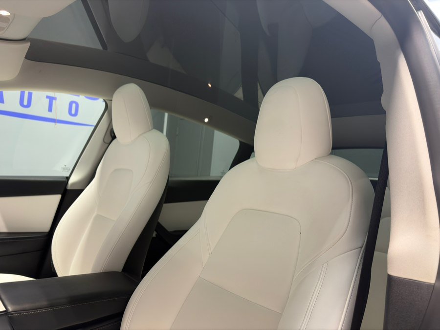 Used 2022 Tesla Model Y Long Range AWD/4WD image 11