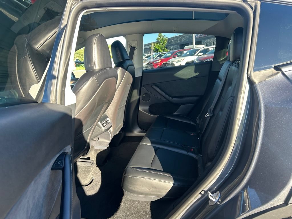 Used 2023 Tesla Model Y Long Range AWD/4WD image 21