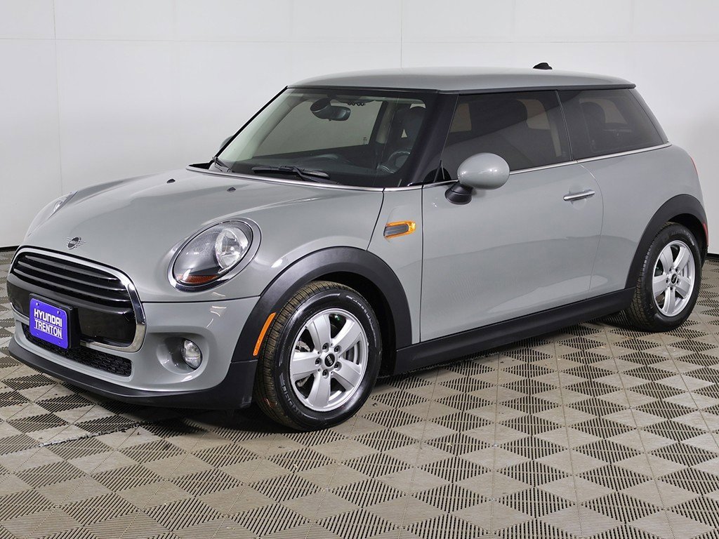 Used 2019 MINI Cooper Hardtop image 5