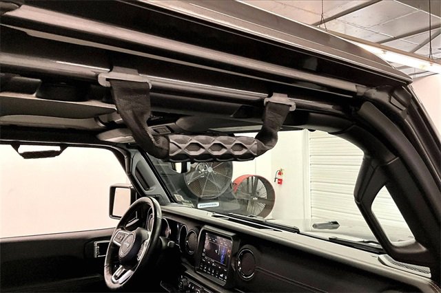 Used 2021 Jeep Wrangler Unlimited Sahara image 18