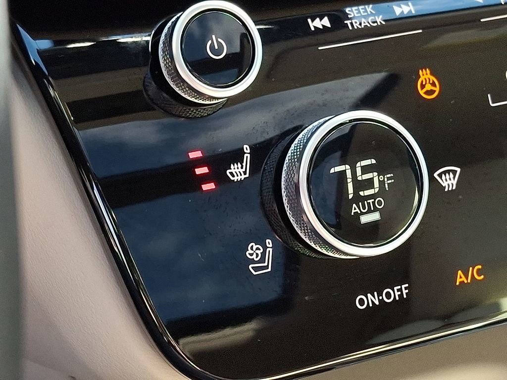 Used 2025 INFINITI QX60 Sensory w/ Vision Package image 28