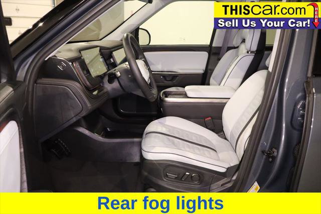 Used 2025 Rivian R1S Adventure image 22