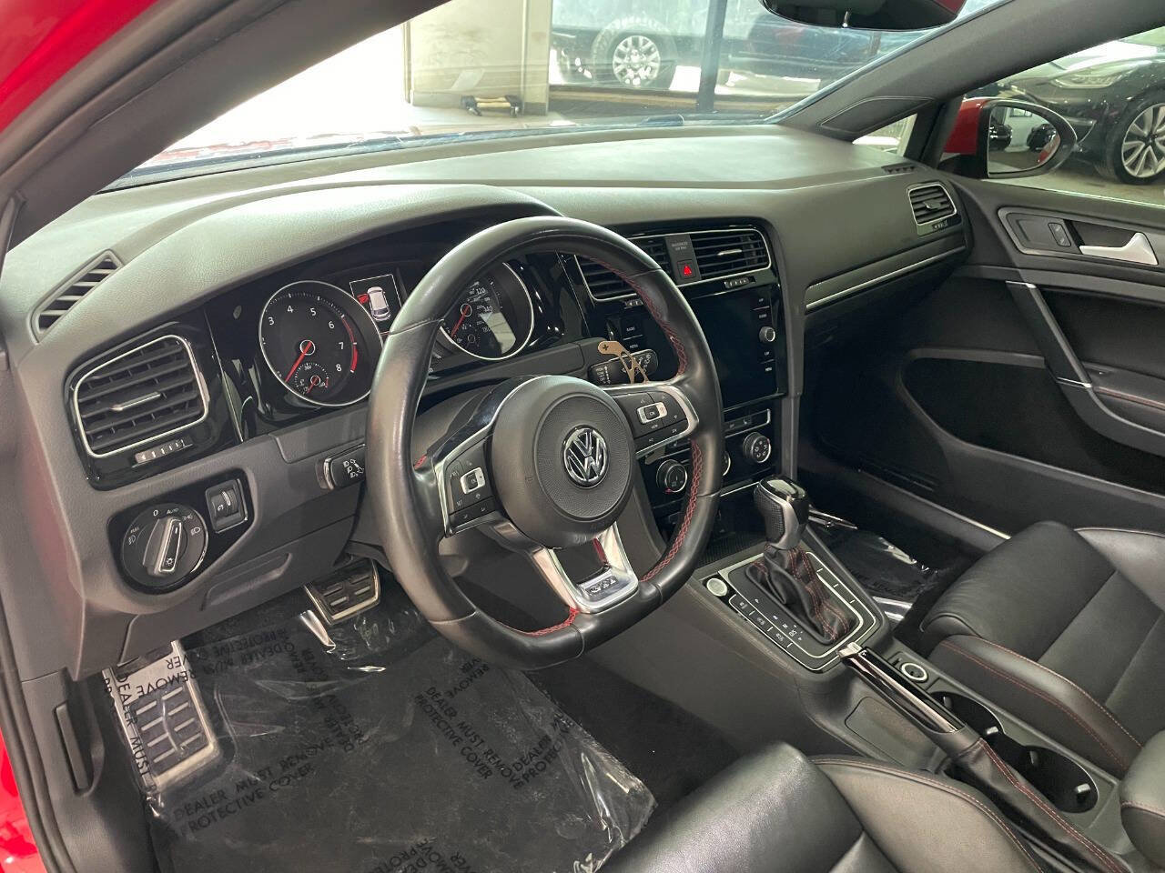 Used 2020 Volkswagen GTI SE image 18