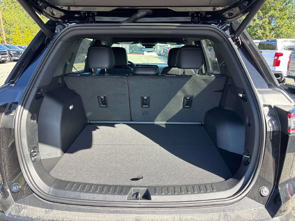 New 2027 Chevrolet Equinox RS w/ Safety and Technology Package AWD/4WD image 5