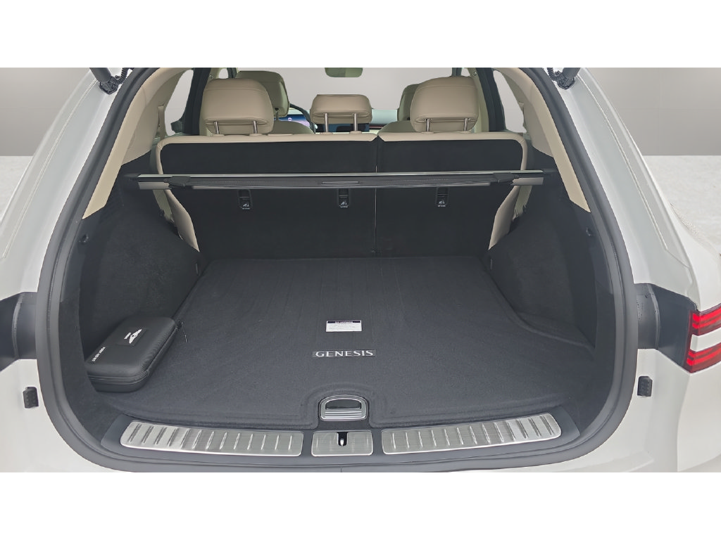 New 2027 Genesis GV70 2.5T Advanced AWD/4WD image 9