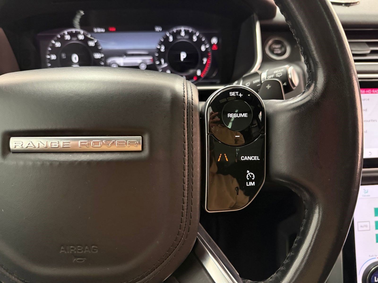 Used 2019 Land Rover Range Rover AWD/4WD image 27
