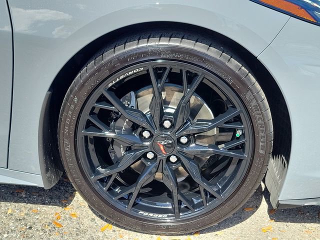 Certified 2025 Chevrolet Corvette Stingray Preferred Cpe w/ Stealth Interior Trim Package image 9