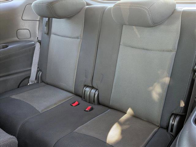 Used 2018 Nissan Pathfinder S image 19