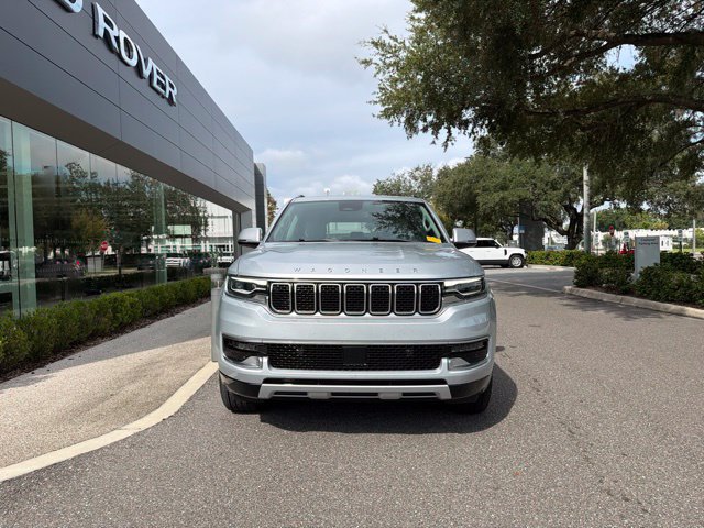 Used 2022 Jeep Wagoneer Series II AWD/4WD image 2