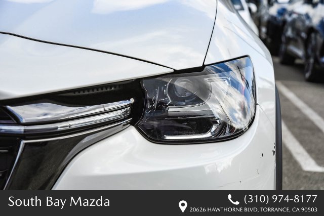 Certified 2025 MAZDA CX-70 3.3 Turbo w/ Preferred Package AWD/4WD image 4