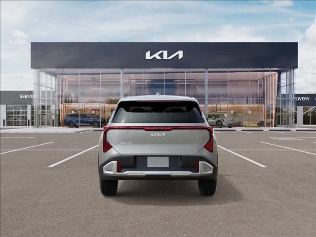 New 2027 Kia Seltos LX FWD image 5