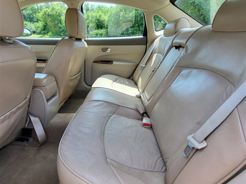 Used 2005 Buick LaCrosse CX FWD image 21