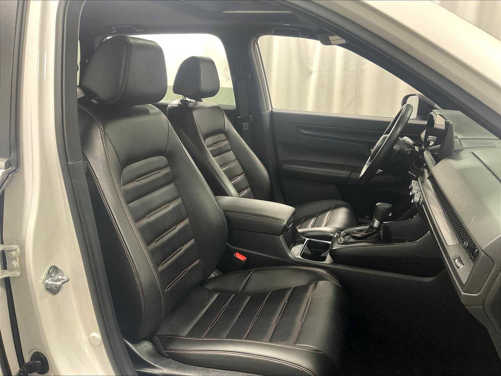 Used 2025 Honda CR-V Sport image 11