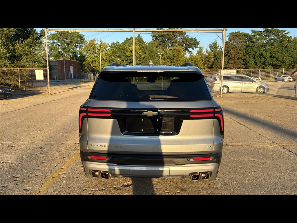 Used 2024 Chevrolet Traverse LT w/ LPO, Floor Liner Package AWD/4WD image 30