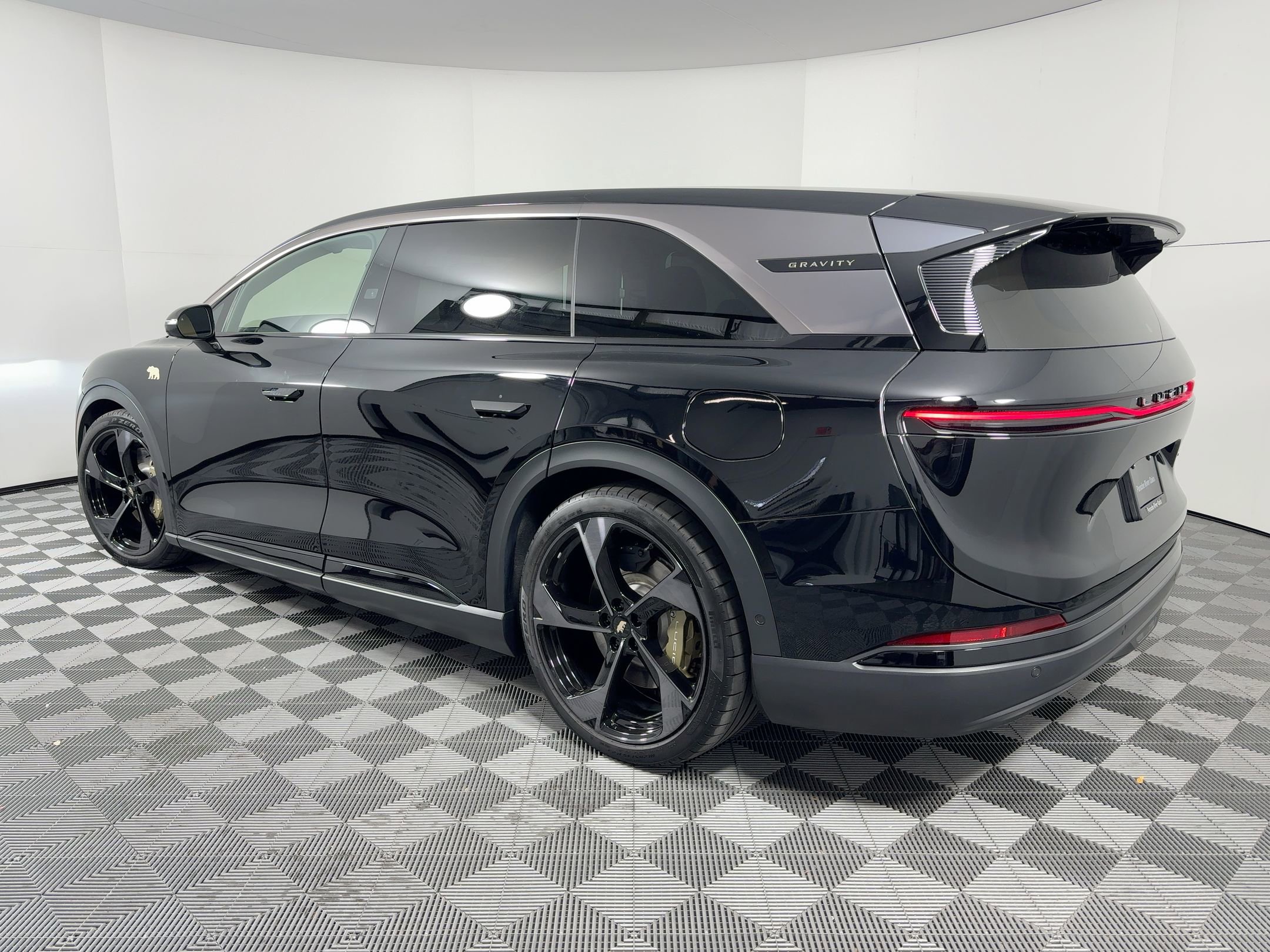 Used 2026 Lucid Gravity Dream image 3
