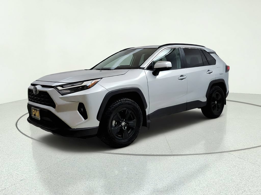 Used 2025 Toyota RAV4 XLE w/ Convenience Package AWD/4WD image 3