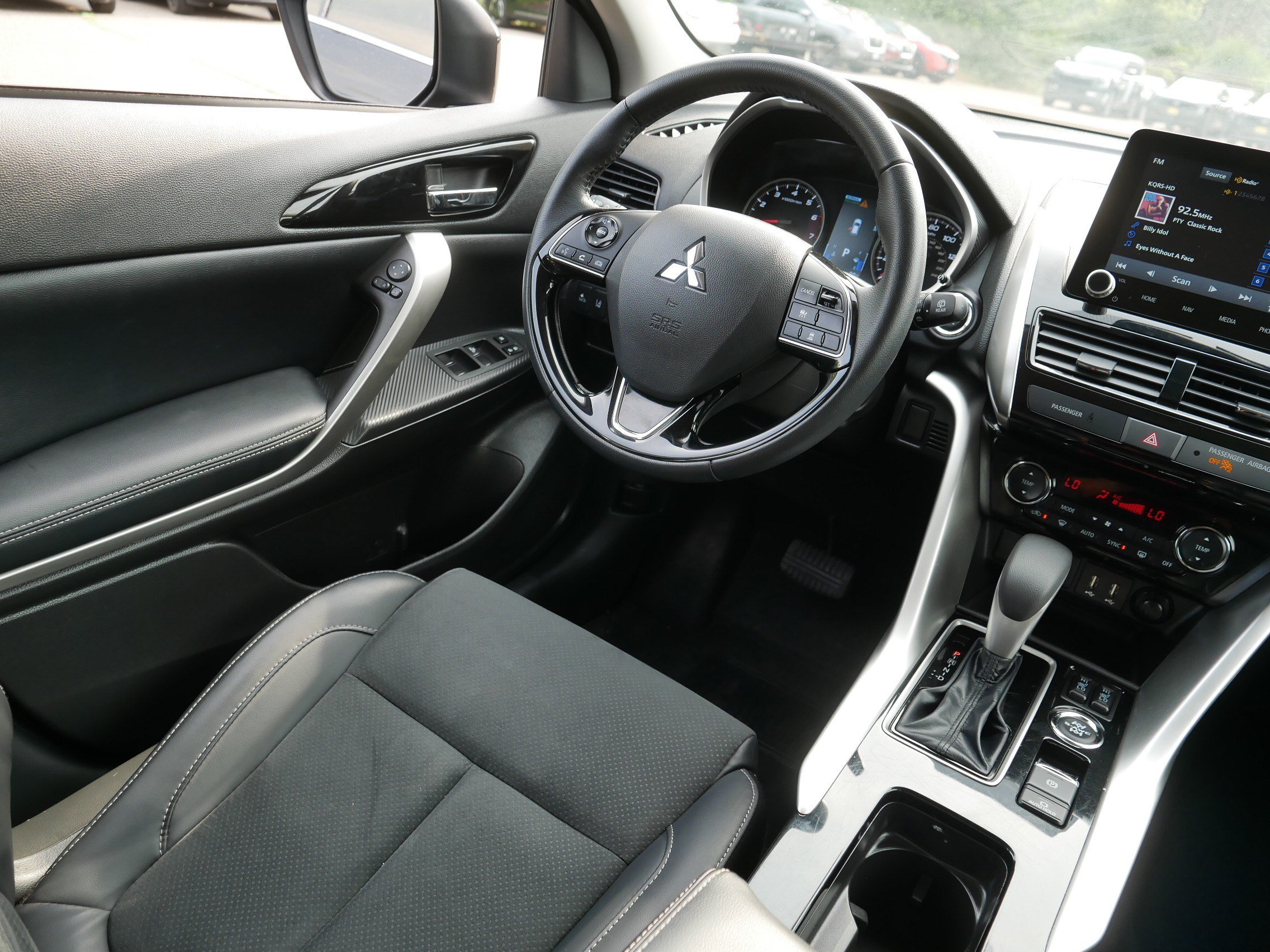 Used 2025 Mitsubishi Eclipse Cross SE AWD/4WD image 9