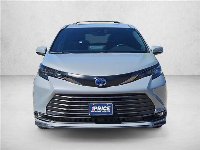 Used 2023 Toyota Sienna XLE Woodland Edition video 2