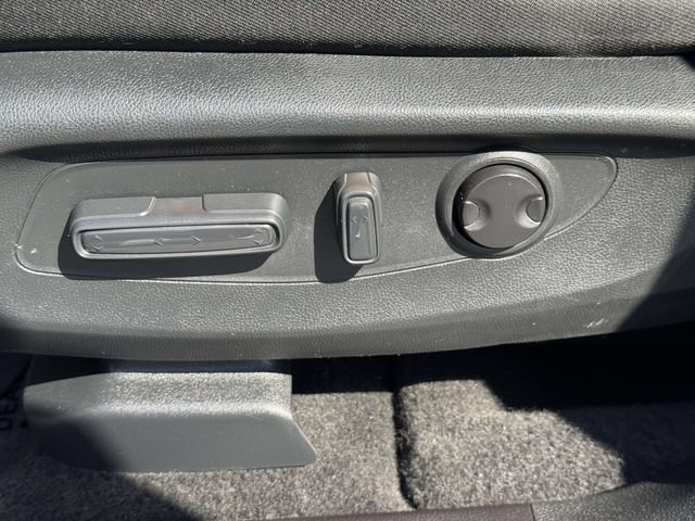 Certified 2025 Honda CR-V EX image 18