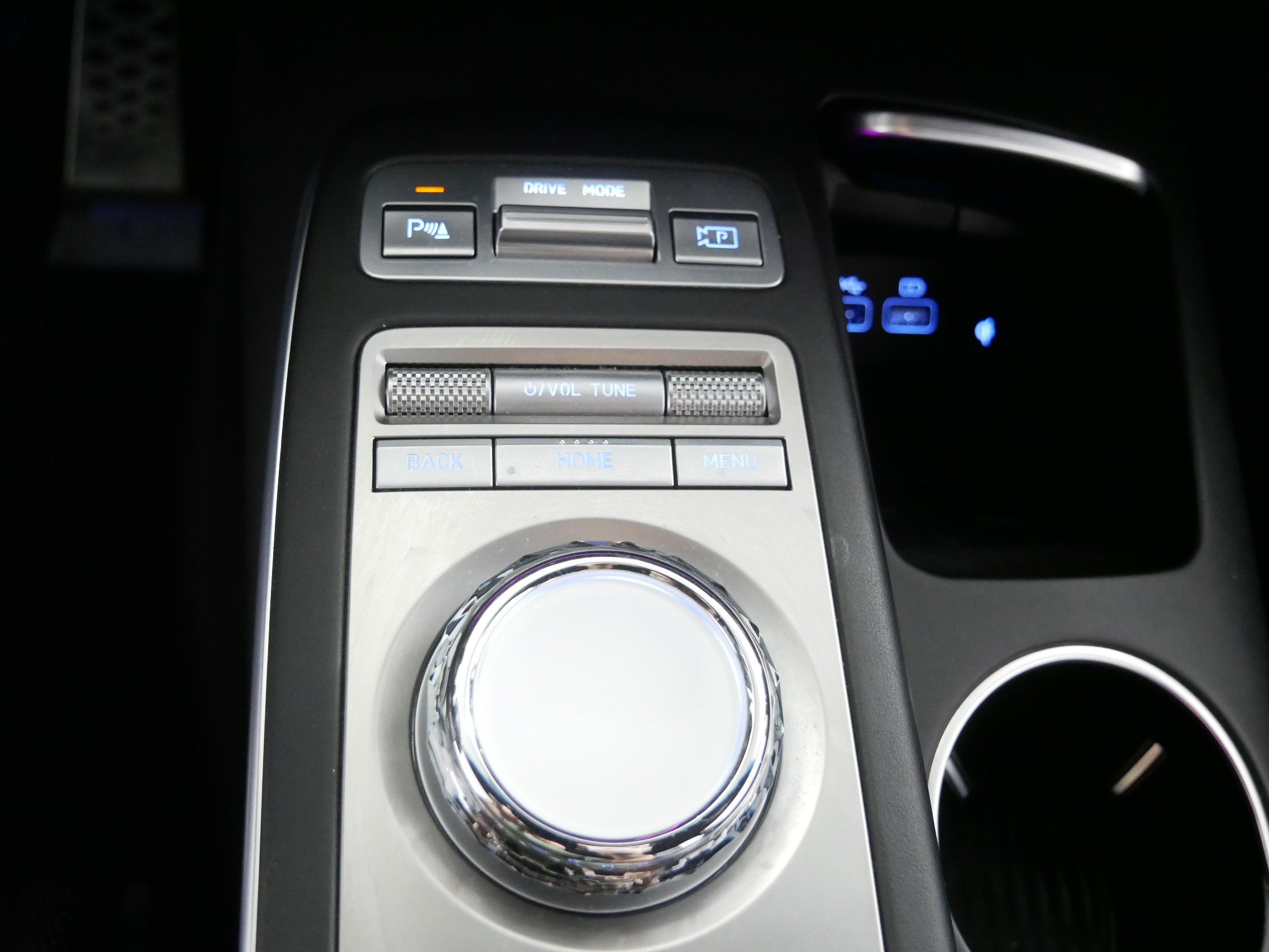 Used 2022 Genesis GV70 3.5T Sport w/ Sport Advanced Package AWD/4WD image 29
