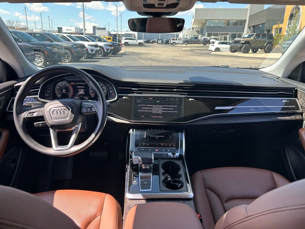Used 2022 Audi Q8 Premium Plus w/ Premium Plus Package image 9