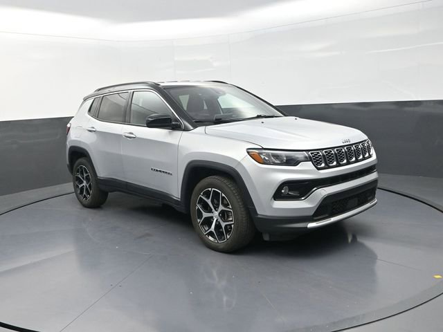 Used 2024 Jeep Compass Limited AWD/4WD image 10