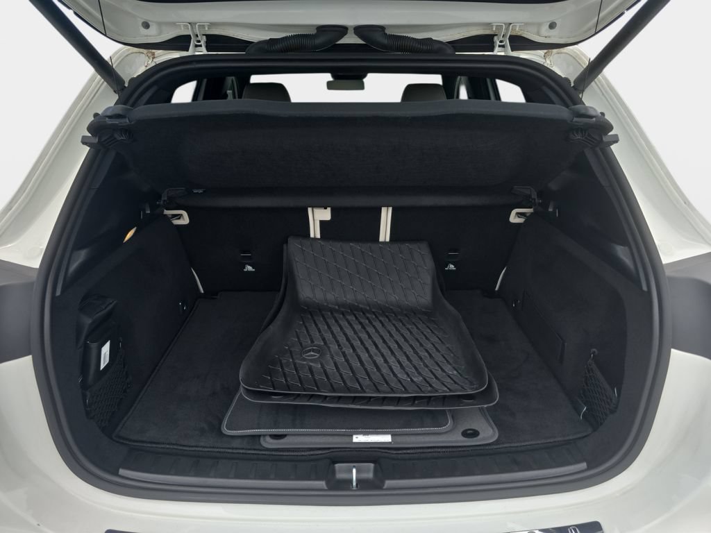 Used 2025 Mercedes-Benz GLA 250 image 16