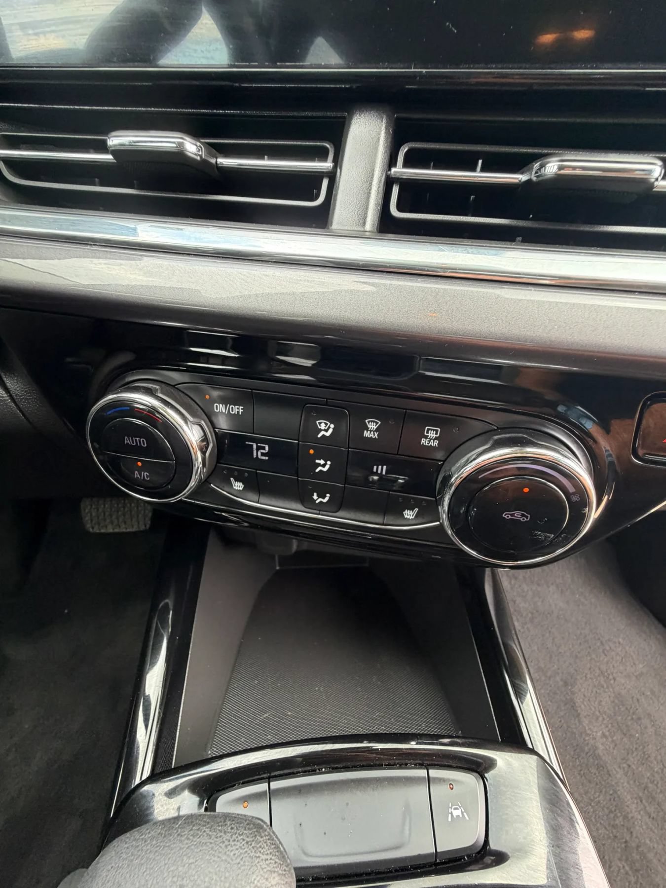 Used 2026 Chevrolet Trax ACTIV FWD image 16