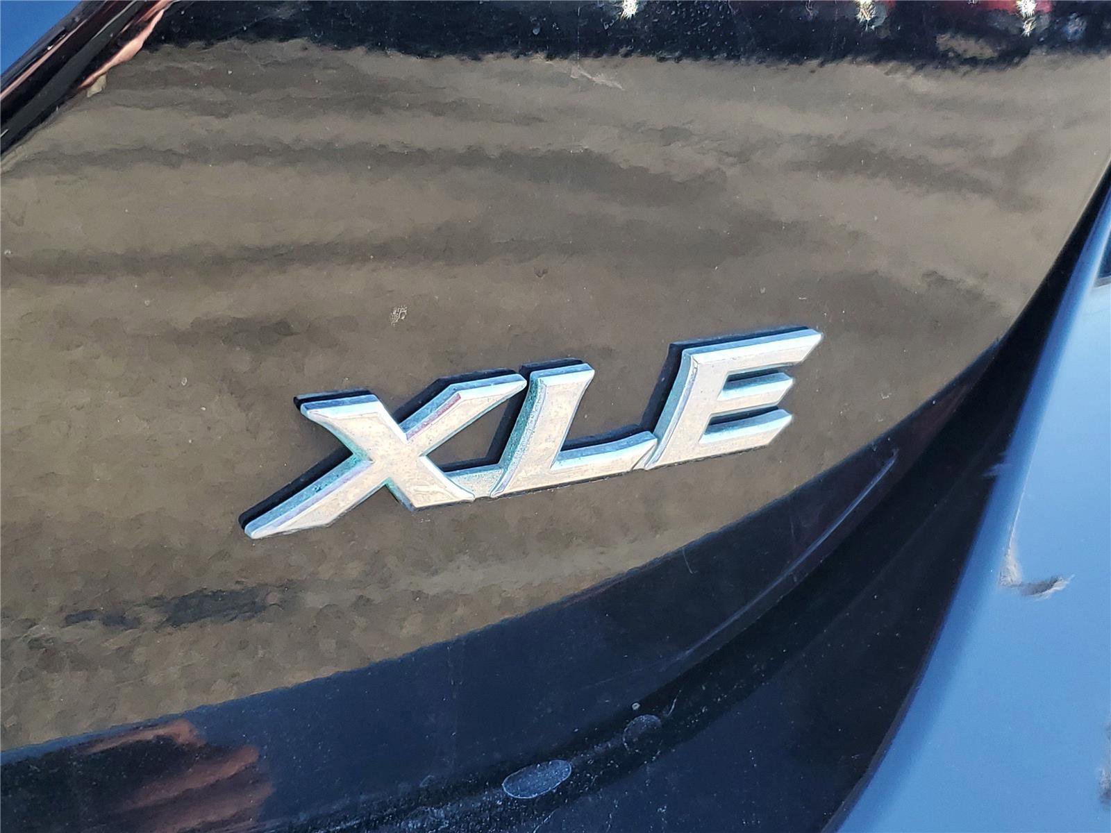 Used 2019 Toyota Camry XLE image 7
