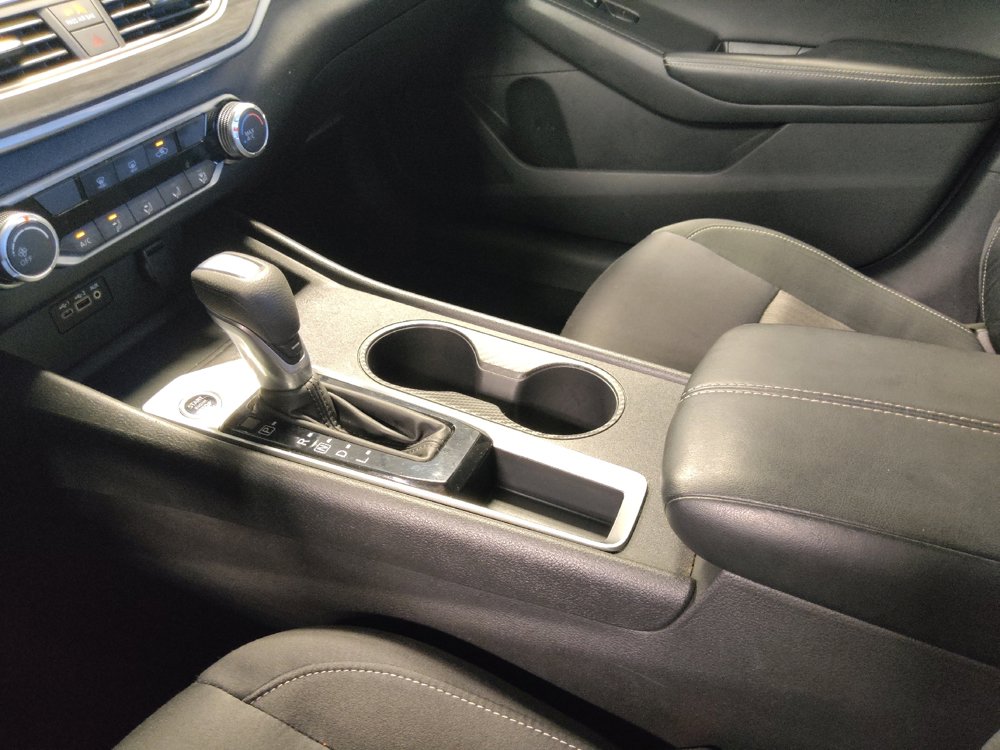 Used 2025 Nissan Altima 2.5 SV FWD image 26