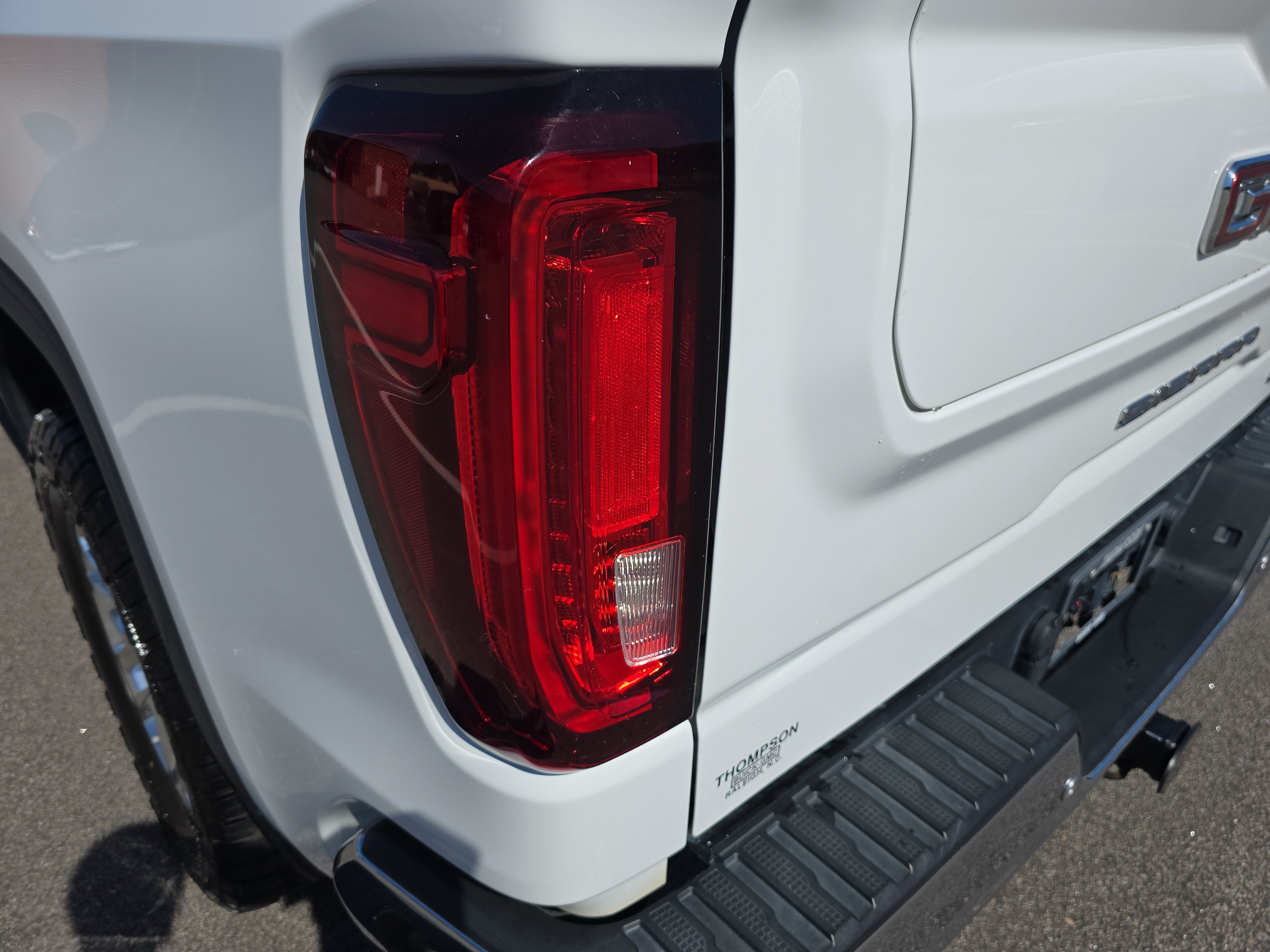 Used 2020 GMC Sierra 1500 SLT w/ SLT Premium Plus Package AWD/4WD image 36
