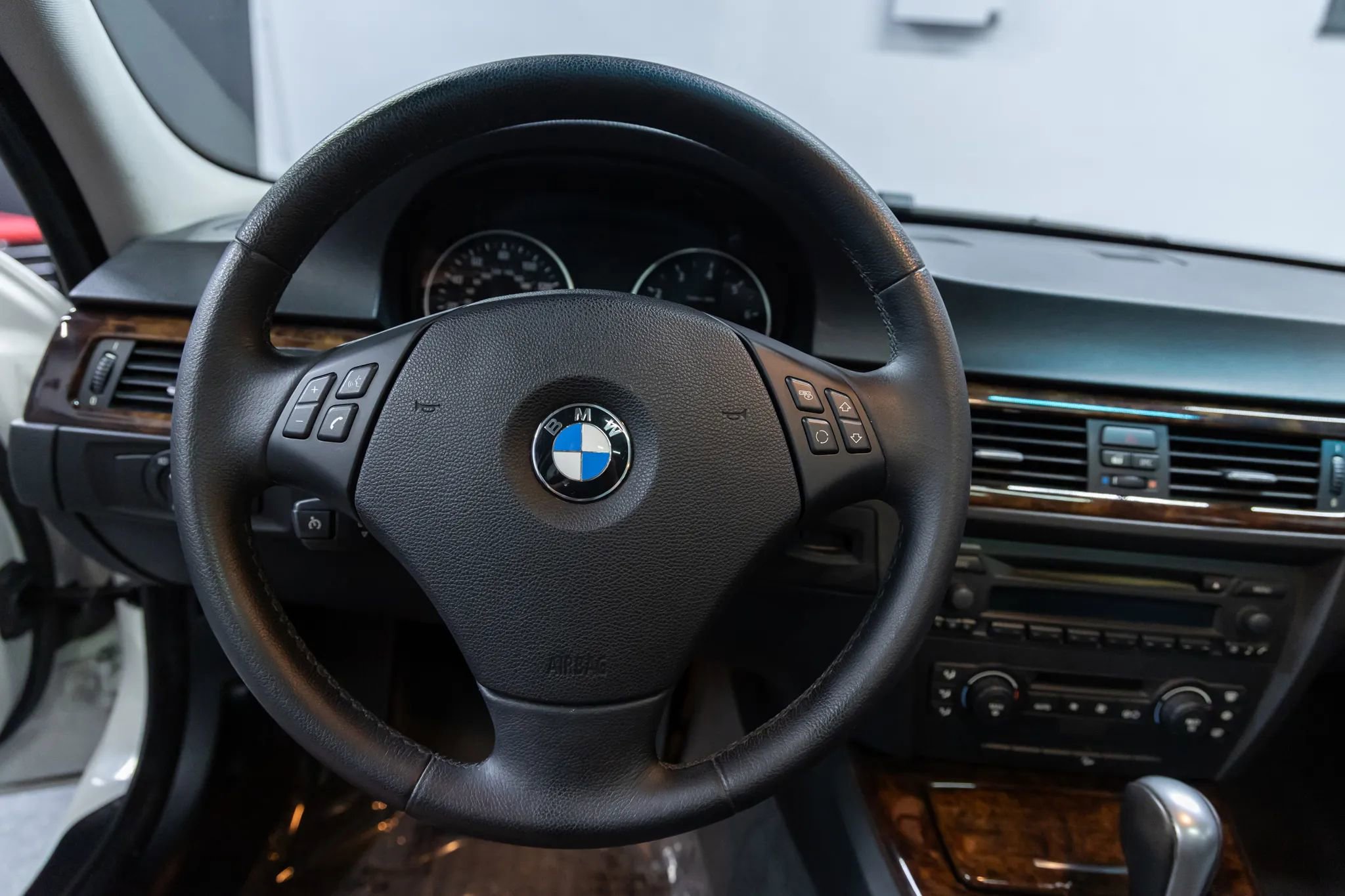 Used 2006 BMW 325xi Wagon image 11