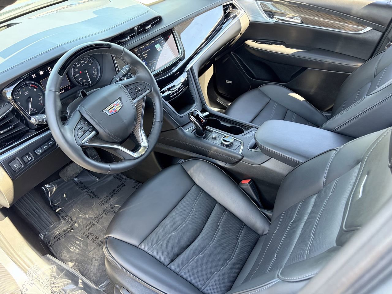 Certified 2025 Cadillac XT6 Premium Luxury w/ Platinum Package image 19