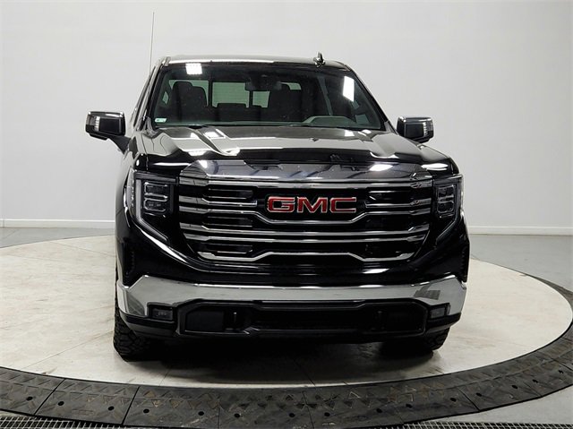 Used 2023 GMC Sierra 1500 SLT w/ SLT Convenience Package image 2