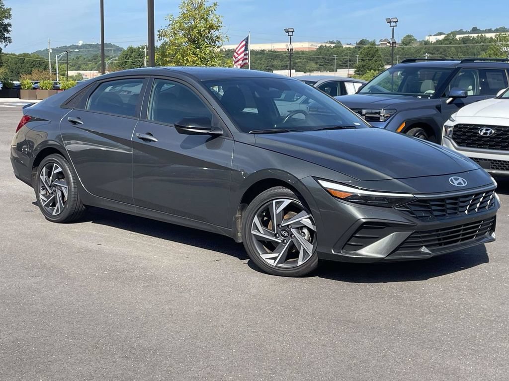 Certified 2025 Hyundai Elantra Sport