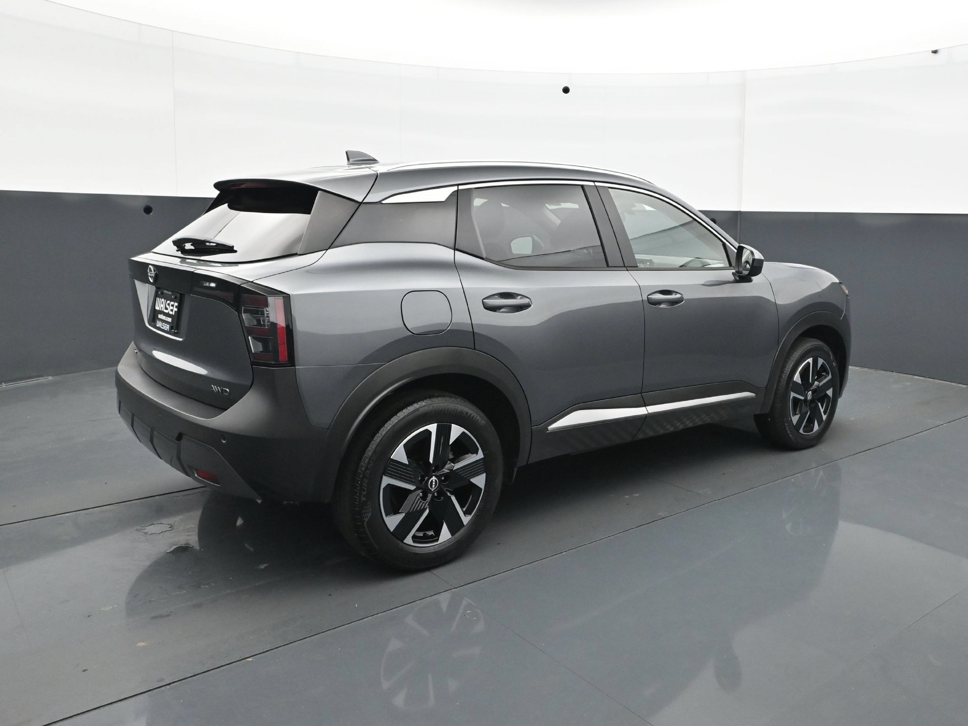 Used 2025 Nissan Kicks SV w/ SV Premium Package AWD/4WD image 7