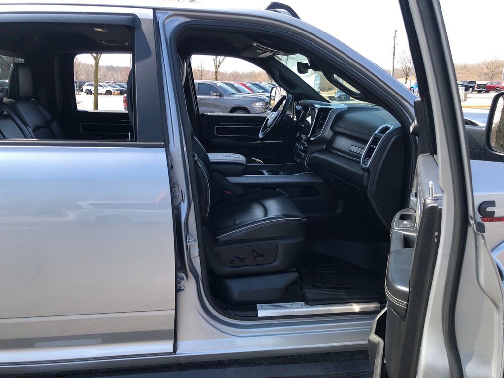 Used 2020 RAM 3500 Laramie image 24