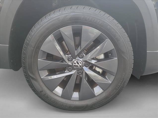 Used 2024 Volkswagen Taos S FWD image 4