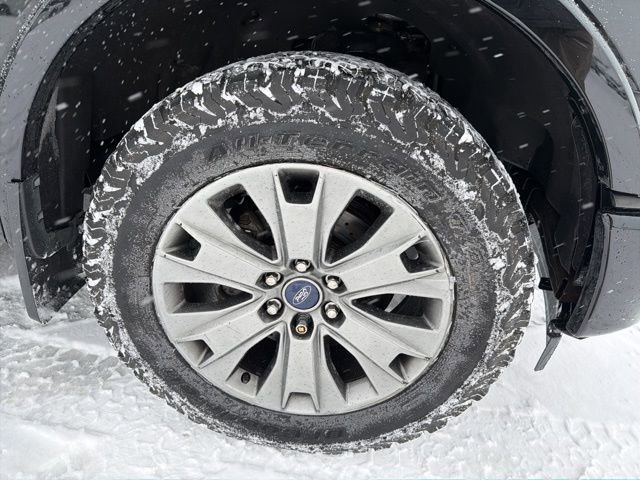 Certified 2017 Ford F150 Lariat w/ Equipment Group 502A Luxury image 3