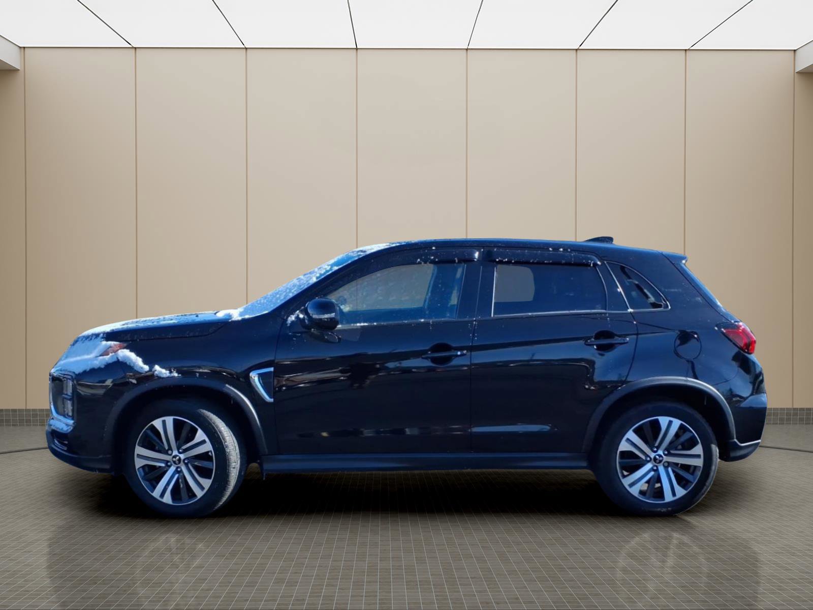 Used 2024 Mitsubishi Outlander Sport SE image 3