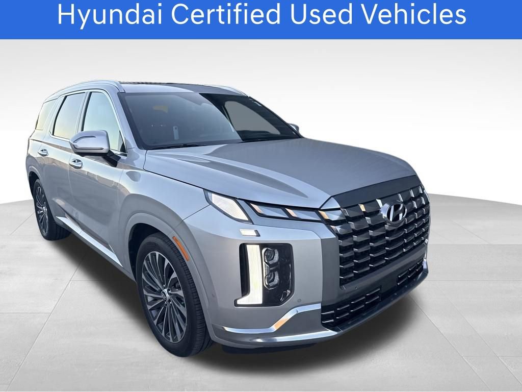 Used 2024 Hyundai Palisade Calligraphy image 3