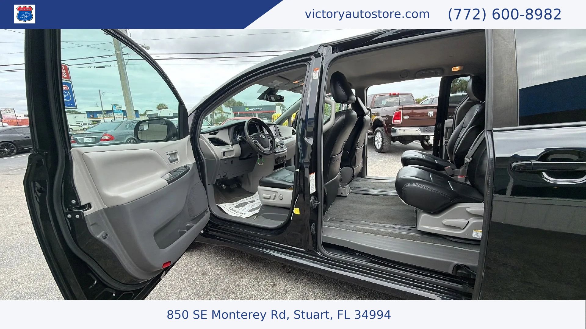 Used 2019 Toyota Sienna LE FWD image 44