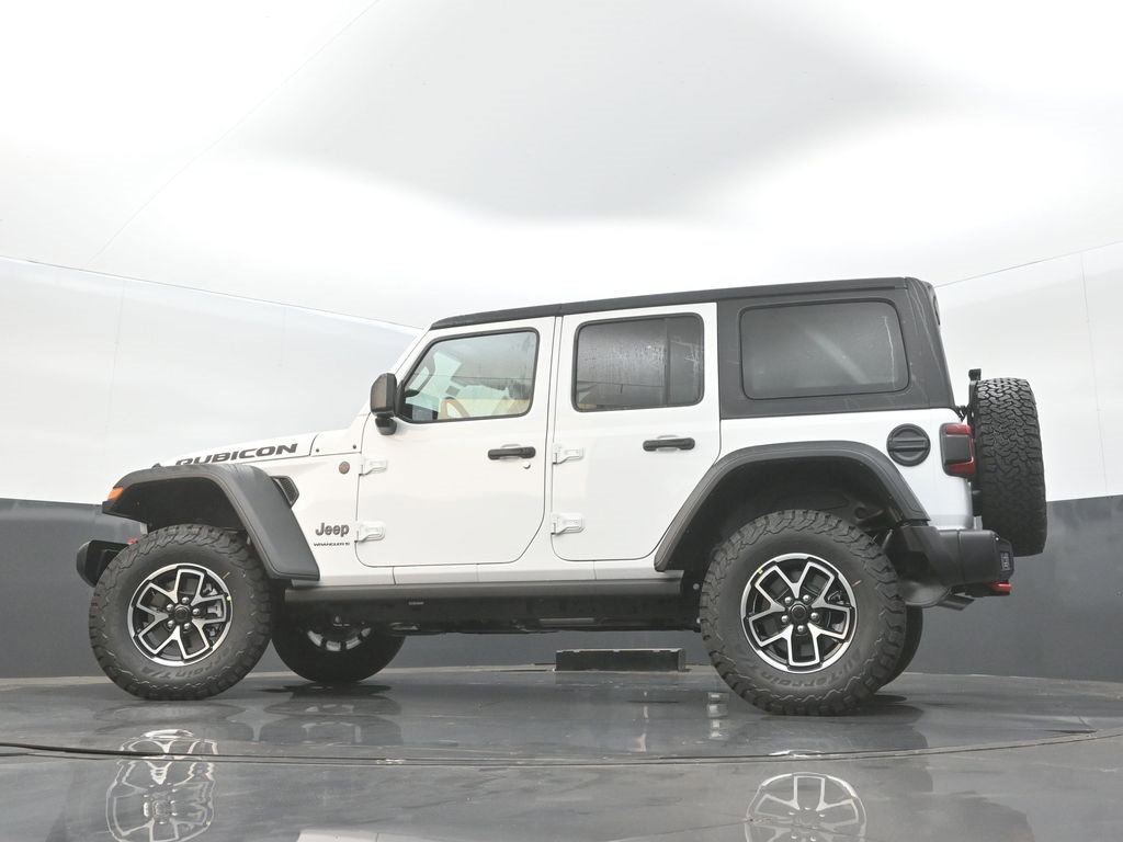 New 2025 Jeep Wrangler Unlimited Rubicon w/ Technology Group image 30