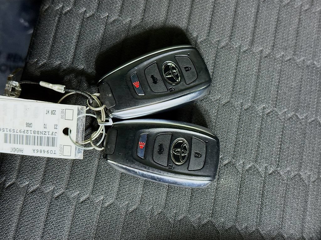 Certified 2023 Toyota GR86 w/ ALL Weather Mat Package (TMS) RWD image 32