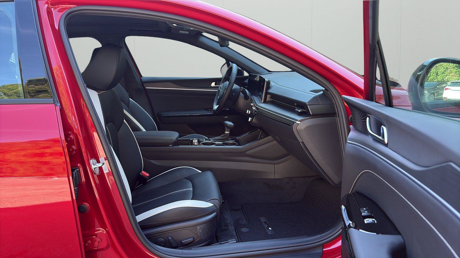 New 2027 Kia K5 GT-Line image 14