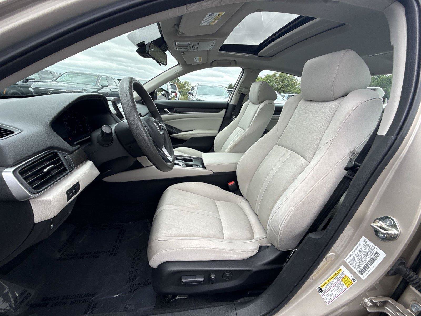 Certified 2018 Honda Accord EX image 14