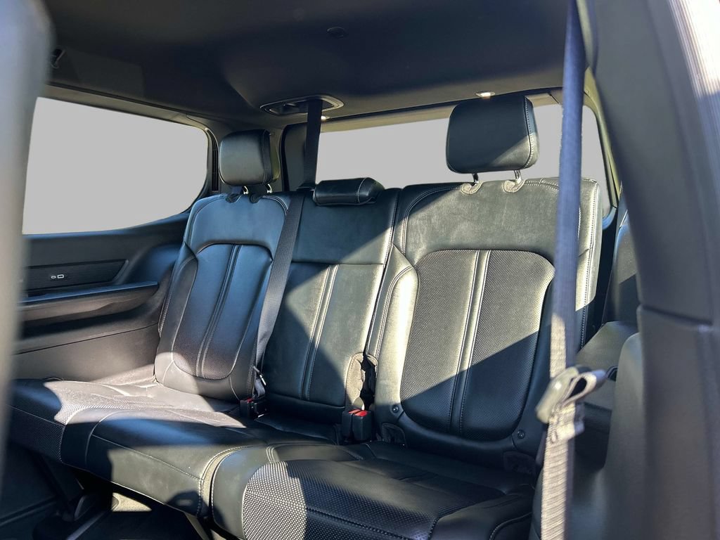 Used 2022 Jeep Wagoneer Series III w/ Flexible Seating Group AWD/4WD image 21