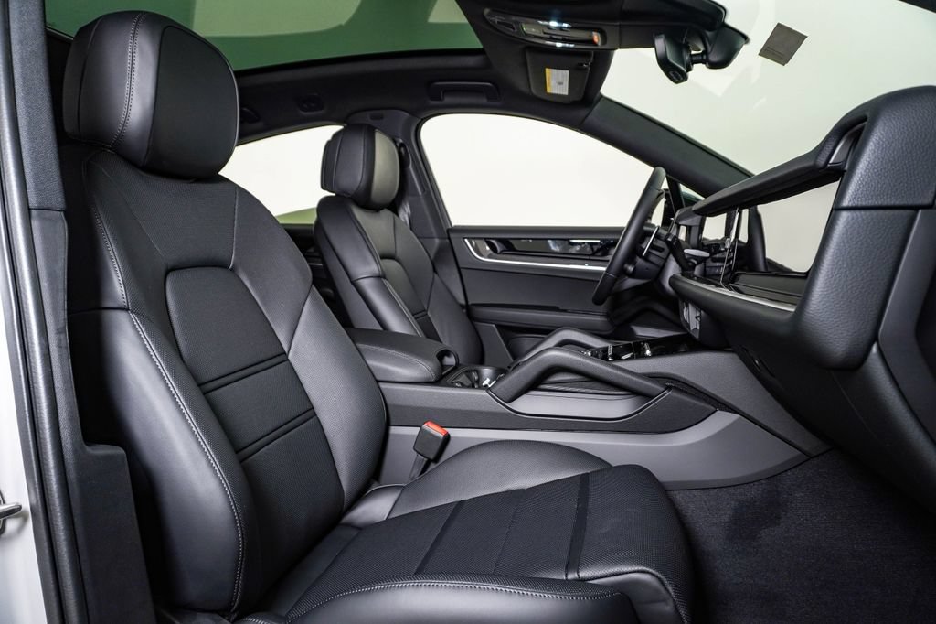 New 2026 Porsche Cayenne S AWD/4WD image 15