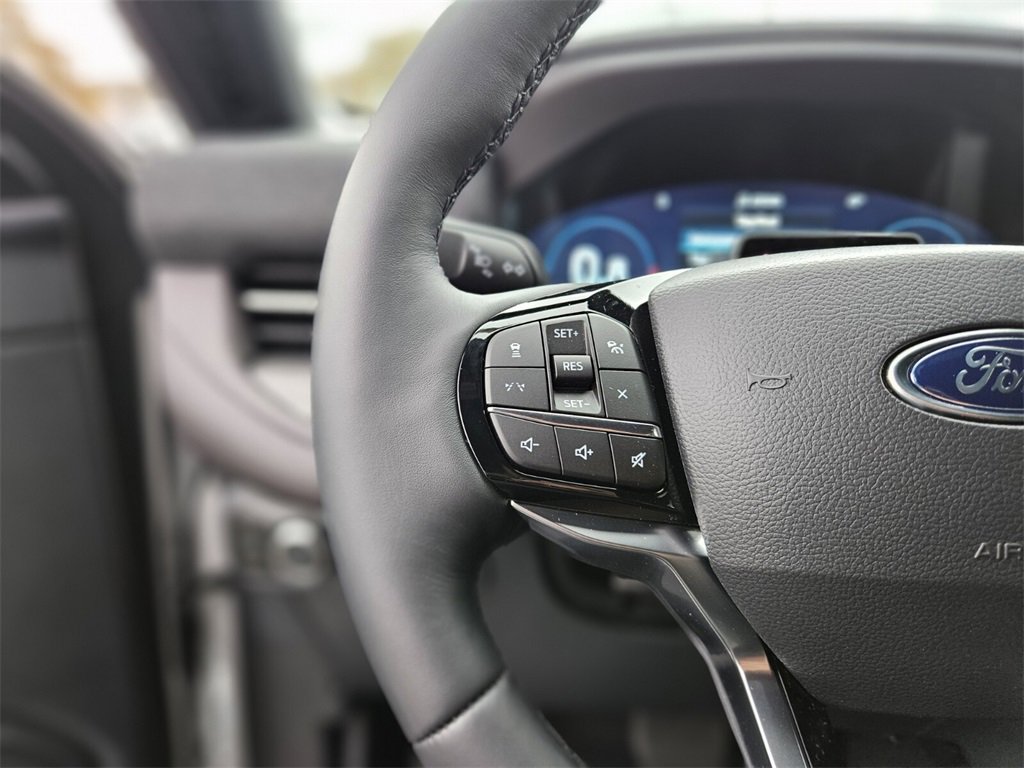New 2026 Ford Explorer Platinum image 28