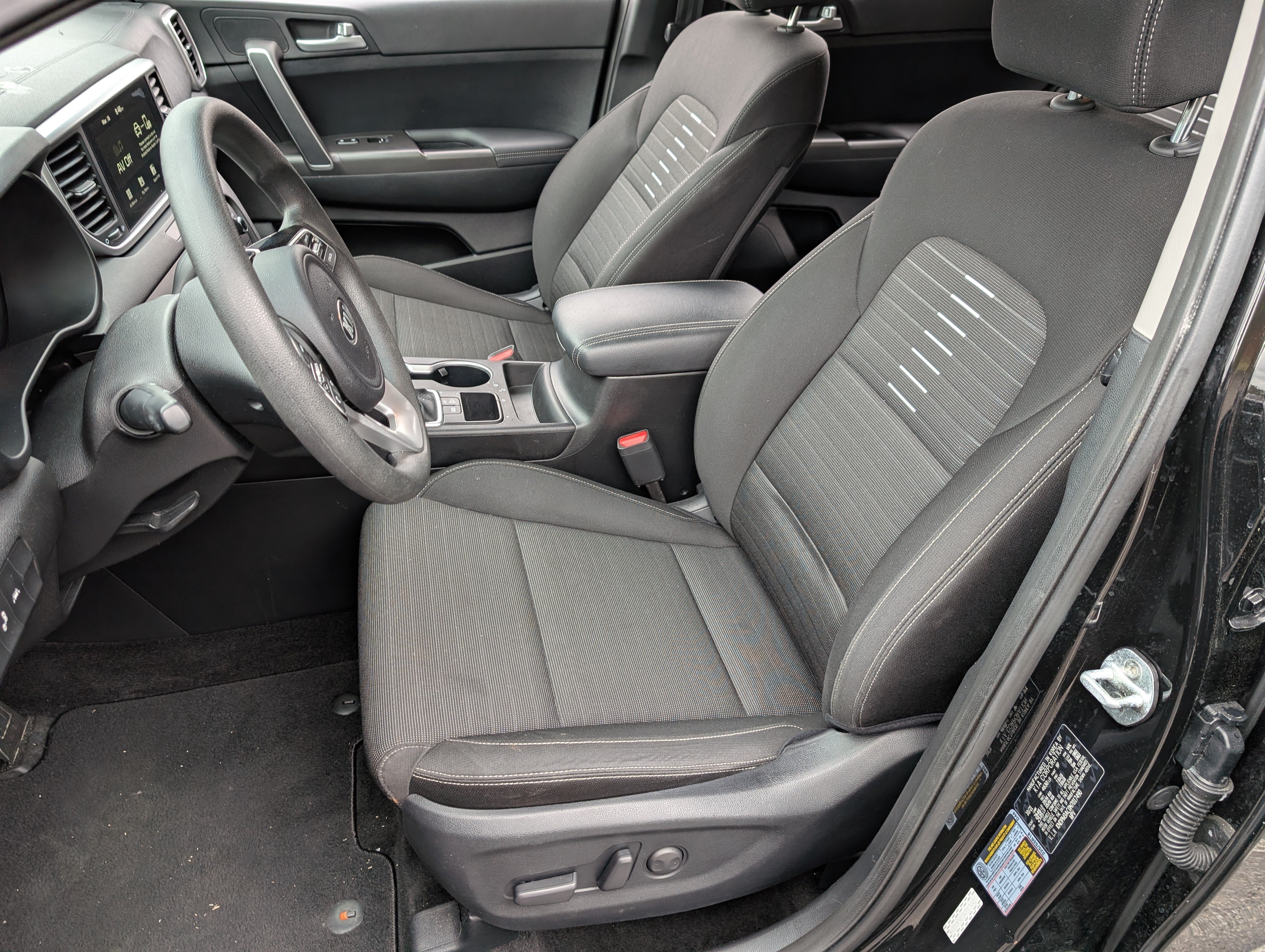 Used 2022 Kia Sportage LX w/ LX FWD Value Edition Package image 16